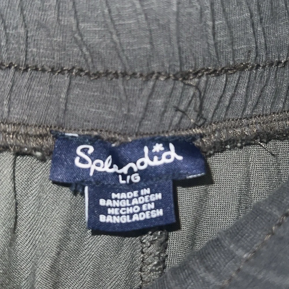 Splendid Woven Camo Green Lightweight Jogger Pants Size Large - Picture 9 of 12